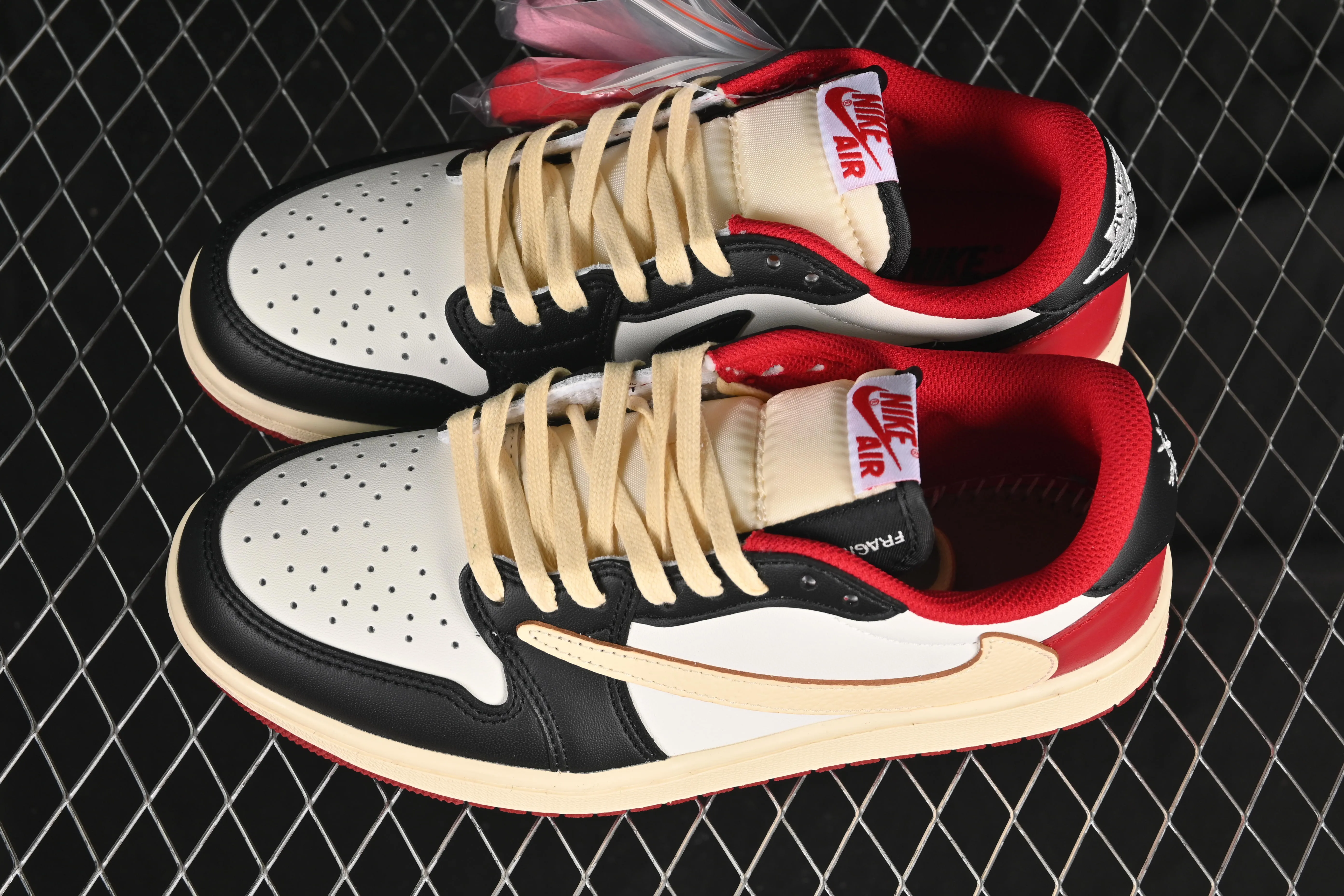 All categories Air Jordan Jordan series basketball shoes Air Jordan 1 Low Travis Scott x Air Jordan 1 Low OG AJ1 Joe 1 undercut low DM7866-106